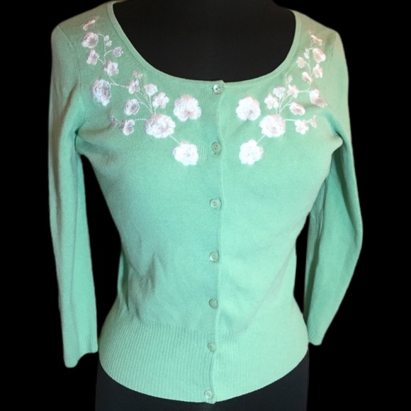 Mint green cardigan w white embroidered detail XS - Picture 2 of 8